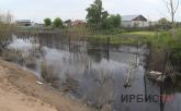 «Там болото стоит»: огороды жителей Кенжеколя ушли под воду после разлива Иртыша